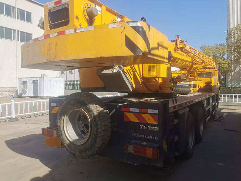 XCMG XCT20L5 20ton mobile crane truck for sale - עגורן נייד: תמונה 5 XCMG XCT20L5 20ton mobile crane truck for sale - עגורן נייד: תמונה 5