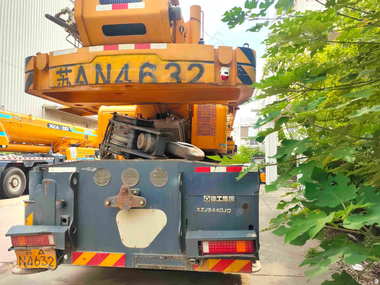 XCMG XCT55L5 55ton used 5-section truck crane price - עגורן נייד: תמונה 5 XCMG XCT55L5 55ton used 5-section truck crane price - עגורן נייד: תמונה 5