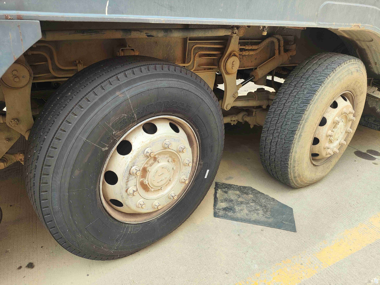 XCMG XCT55L5 55ton used 5-section truck crane price - עגורן נייד: תמונה 2 XCMG XCT55L5 55ton used 5-section truck crane price - עגורן נייד: תמונה 2