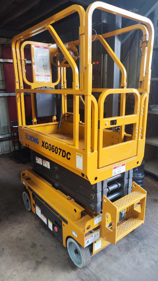 XCMG XG0607DC 6m diesel wheeled scissor lift for sale - מעלית מספריים: תמונה 3 XCMG XG0607DC 6m diesel wheeled scissor lift for sale - מעלית מספריים: תמונה 3