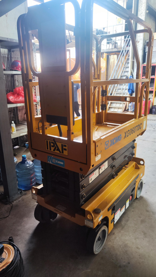 XCMG XG0607DC 6m diesel wheeled scissor lift for sale - מעלית מספריים: תמונה 5 XCMG XG0607DC 6m diesel wheeled scissor lift for sale - מעלית מספריים: תמונה 5