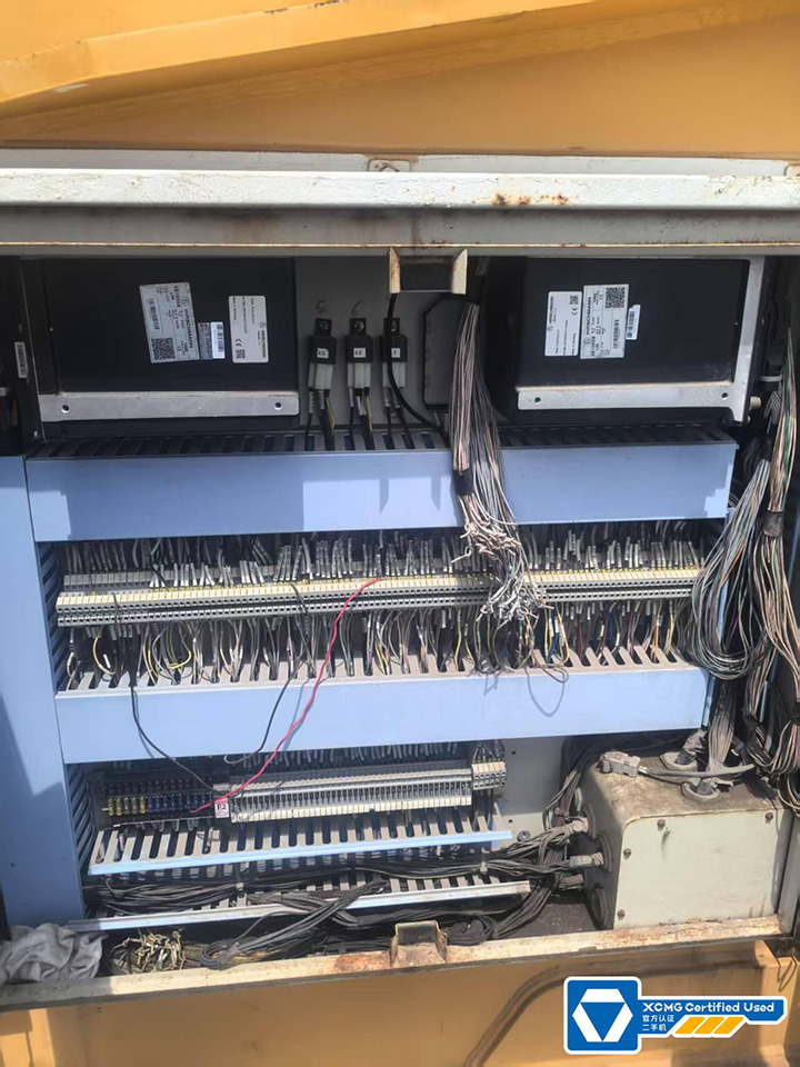 XCMG XGC500 500ton used hydraulic lift machine price - עגורן זוחל: תמונה 3 XCMG XGC500 500ton used hydraulic lift machine price - עגורן זוחל: תמונה 3