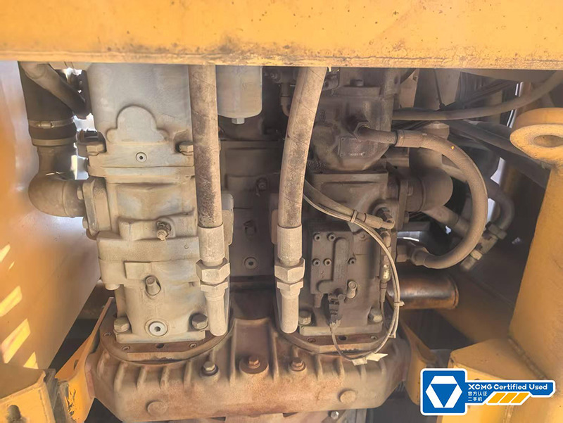 XCMG XGC500 500ton used hydraulic lift machine price - עגורן זוחל: תמונה 4 XCMG XGC500 500ton used hydraulic lift machine price - עגורן זוחל: תמונה 4
