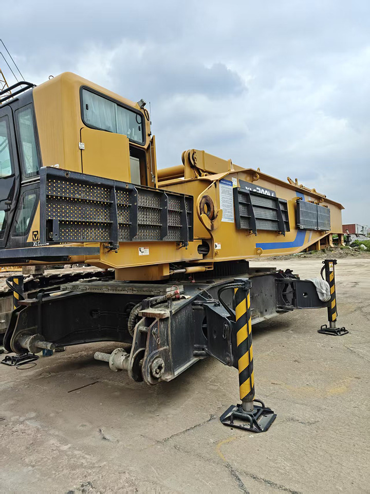 XCMG XLC200M small middle 200ton used crawler crane 2023 for sale - עגורן זוחל: תמונה 3 XCMG XLC200M small middle 200ton used crawler crane 2023 for sale - עגורן זוחל: תמונה 3