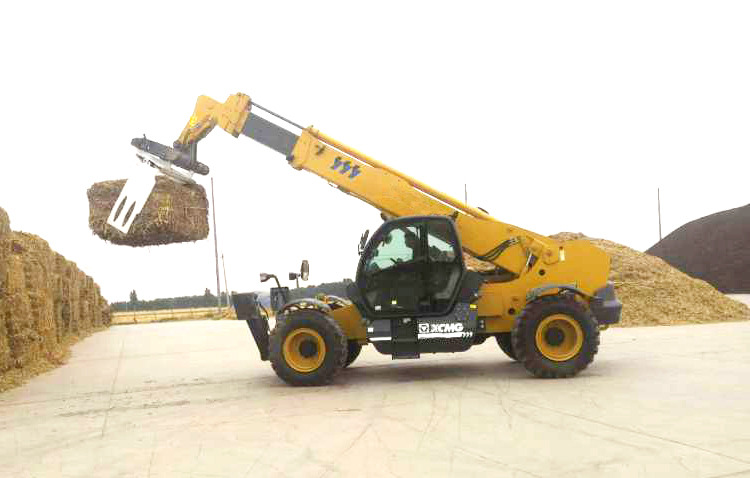 XCMG XTF1256K 5.4ton used diesel forklift loader telehandler for sale - מפעיל טלסקופי: תמונה 4 XCMG XTF1256K 5.4ton used diesel forklift loader telehandler for sale - מפעיל טלסקופי: תמונה 4