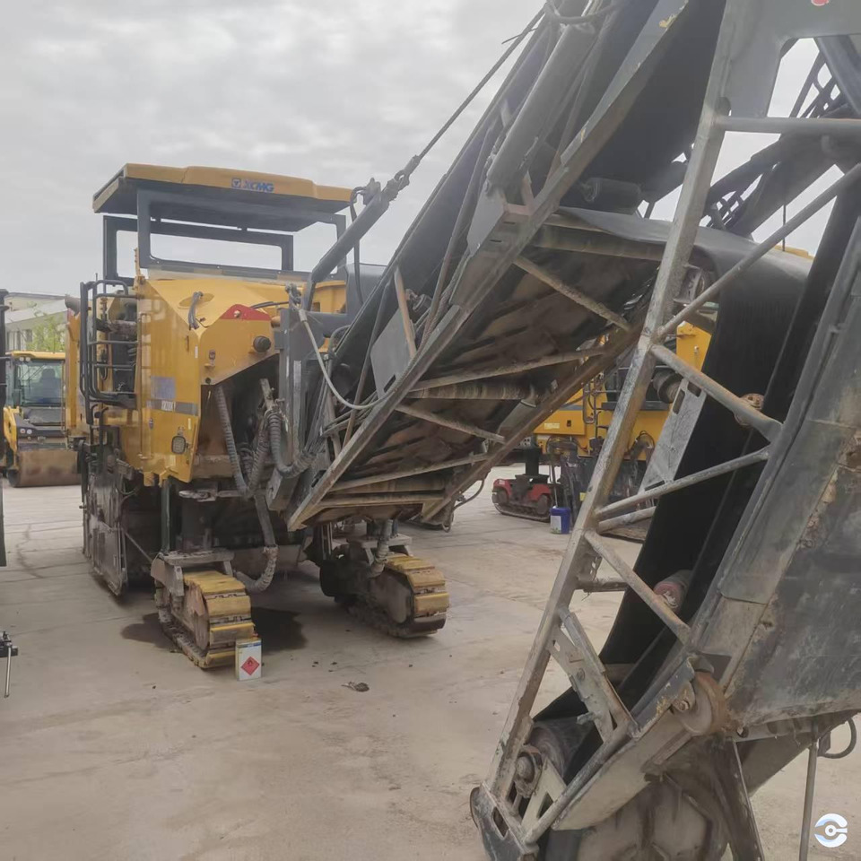 XCMG certified used cold milling planer machine XM200KⅡfor sale - מקצועה חשמלית קרה: תמונה 5 XCMG certified used cold milling planer machine XM200KⅡfor sale - מקצועה חשמלית קרה: תמונה 5