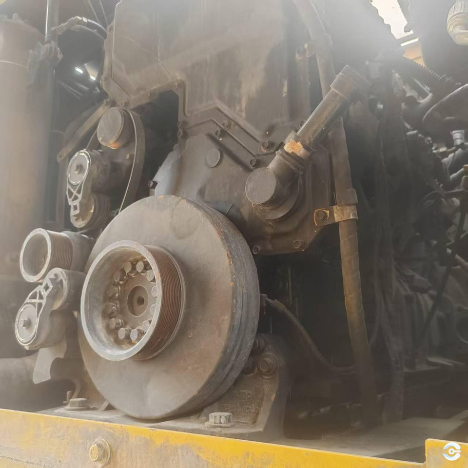 XCMG certified used cold milling planer machine XM200KⅡfor sale - מקצועה חשמלית קרה: תמונה 2 XCMG certified used cold milling planer machine XM200KⅡfor sale - מקצועה חשמלית קרה: תמונה 2