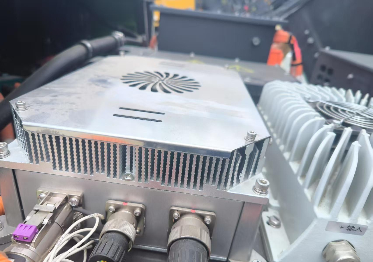 XCMG official used electric small cold milling machine Xm505ep 500mm width - מקצועה חשמלית קרה: תמונה 3 XCMG official used electric small cold milling machine Xm505ep 500mm width - מקצועה חשמלית קרה: תמונה 3