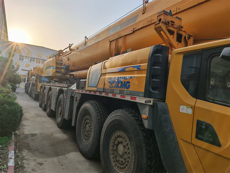 XCMG used XCA460 460ton mobile hydraulic all terrain crane price - עגורן לכל שטח: תמונה 2 XCMG used XCA460 460ton mobile hydraulic all terrain crane price - עגורן לכל שטח: תמונה 2