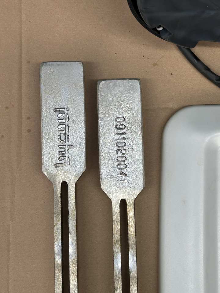 COOLTRONIC 1400 G2 SLIM HATCH - חלק מזגן עבור משאית: תמונה 4 COOLTRONIC 1400 G2 SLIM HATCH - חלק מזגן עבור משאית: תמונה 4