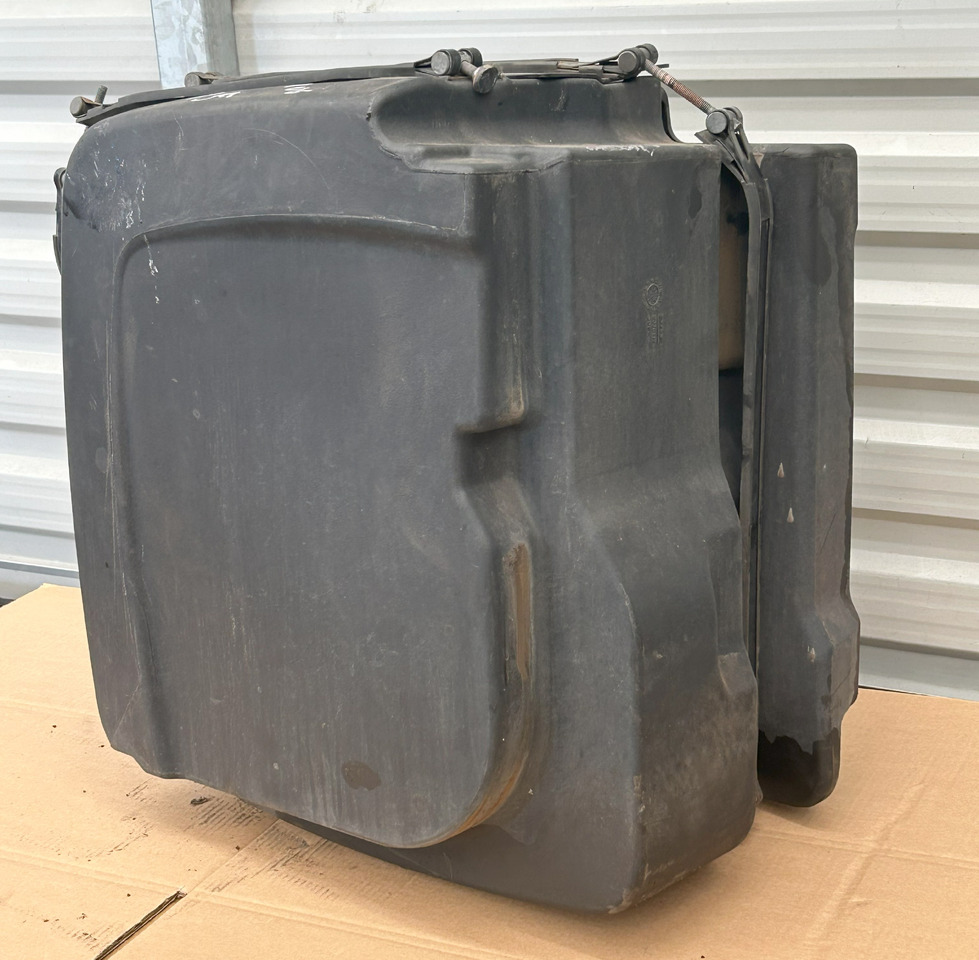DAF ADBLUE FLUID TANK 90L XF 106 480 - מכל AdBlue: תמונה 5 DAF ADBLUE FLUID TANK 90L XF 106 480 - מכל AdBlue: תמונה 5
