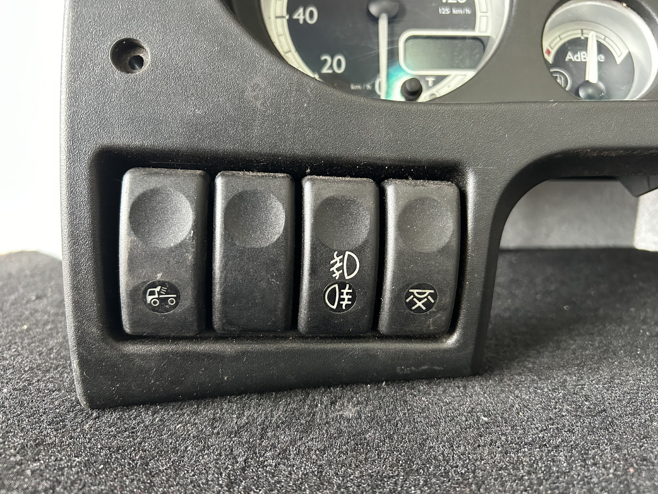 DAF COUNTER DAF XF 105 1789469 - לוח מחוונים: תמונה 2 DAF COUNTER DAF XF 105 1789469 - לוח מחוונים: תמונה 2
