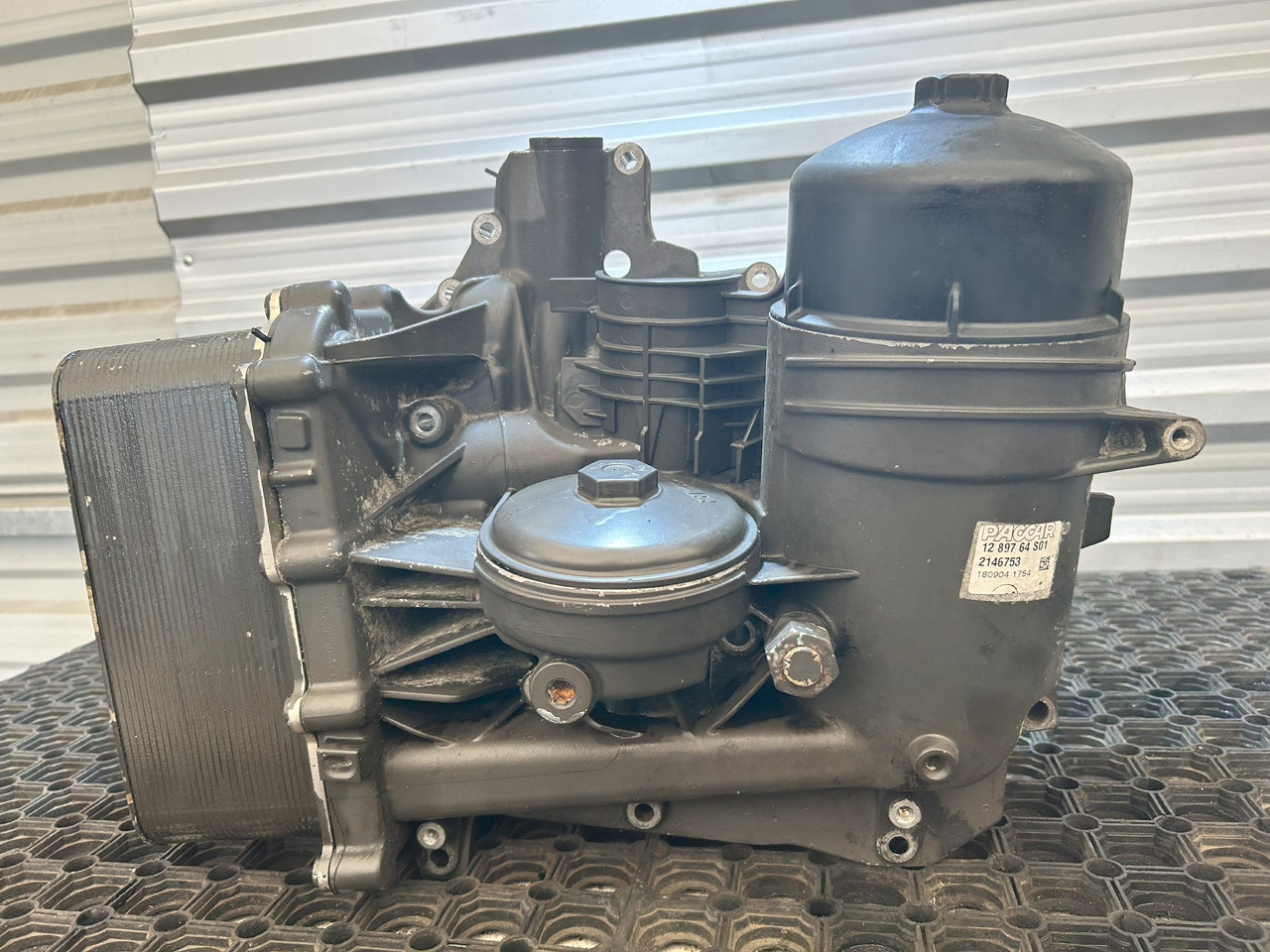 DAF OIL MODULE DAF XF - מסנן שמן: תמונה 1 DAF OIL MODULE DAF XF - מסנן שמן: תמונה 1