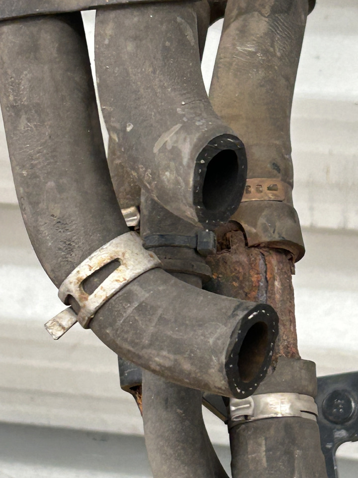 DAF TUBE THREE-WAY VALVE WEBASTO WATER 9036682 - חלק מזגן: תמונה 4 DAF TUBE THREE-WAY VALVE WEBASTO WATER 9036682 - חלק מזגן: תמונה 4