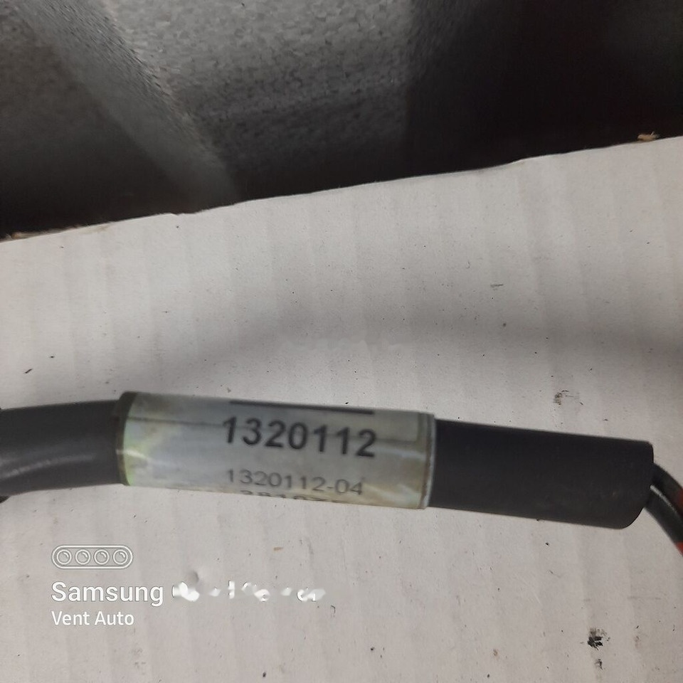 DAF XF 106 1320112 DAF 1320112 truck - חלק מזגן עבור משאית: תמונה 2 DAF XF 106 1320112 DAF 1320112 truck - חלק מזגן עבור משאית: תמונה 2