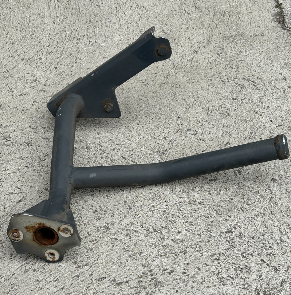 DAF XF 106 480 AIR FILTER HOUSING SUPPORT - אווירודינמיקה/ ספוילר: תמונה 3 DAF XF 106 480 AIR FILTER HOUSING SUPPORT - אווירודינמיקה/ ספוילר: תמונה 3