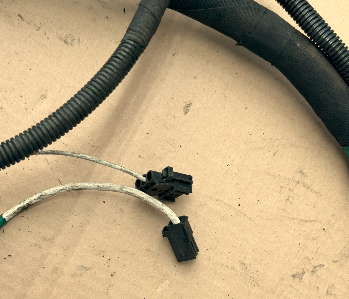 DAF XF 106 CHASSIS MAIN ELECTRICAL HARNESS - כבלים/ רתמת חוט: תמונה 4 DAF XF 106 CHASSIS MAIN ELECTRICAL HARNESS - כבלים/ רתמת חוט: תמונה 4