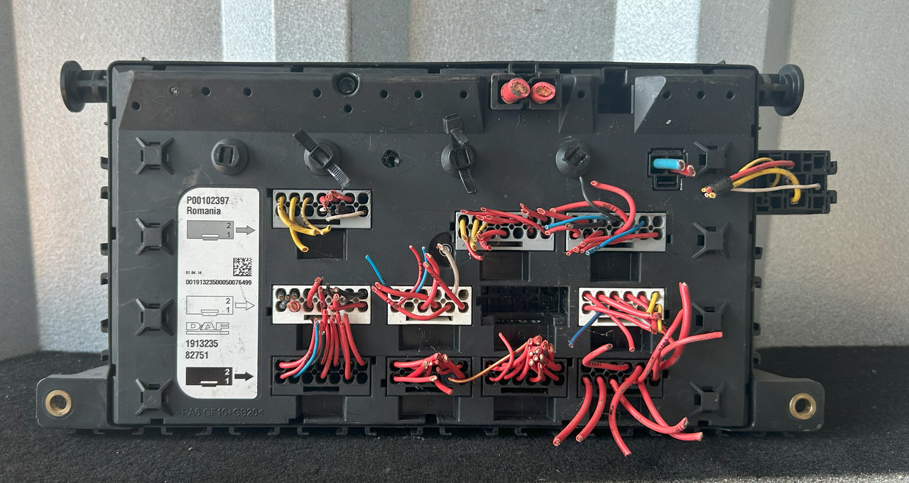 DAF XF 106 FUSE BOX - נתיך: תמונה 2 DAF XF 106 FUSE BOX - נתיך: תמונה 2