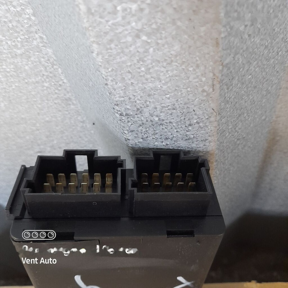 DAF XF 106 LIFT 2151588   DAF 2151588 truck - ECU עבור משאית: תמונה 4 DAF XF 106 LIFT 2151588   DAF 2151588 truck - ECU עבור משאית: תמונה 4