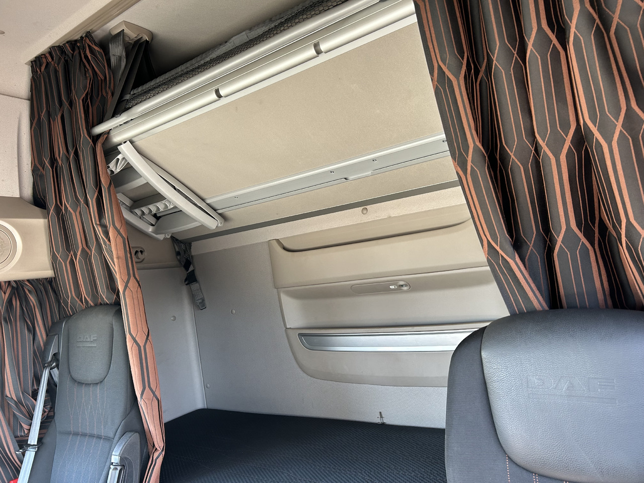 תא עבור משאית DAF XF 106 SUPER SPACE CAB LIFT truck: תמונה 20