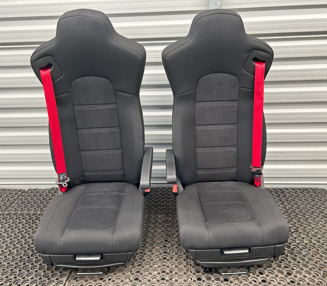 IVECO NEW SET OF SEATS IVECO S-WAY - מושב: תמונה 2 IVECO NEW SET OF SEATS IVECO S-WAY - מושב: תמונה 2