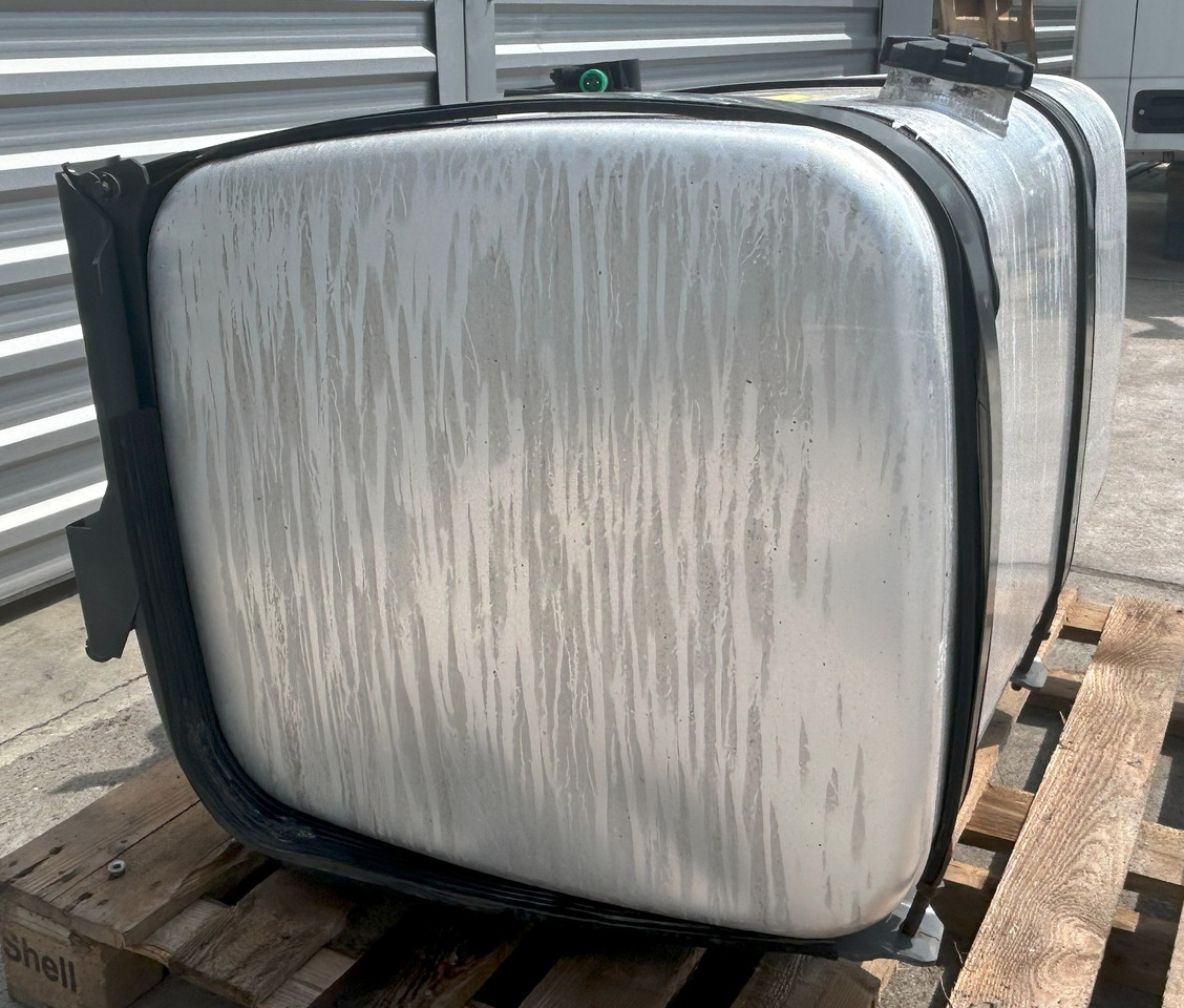 MAN 400L Man DAF XF 106 1070x670x620 - מכל דלק עבור משאית: תמונה 4 MAN 400L Man DAF XF 106 1070x670x620 - מכל דלק עבור משאית: תמונה 4