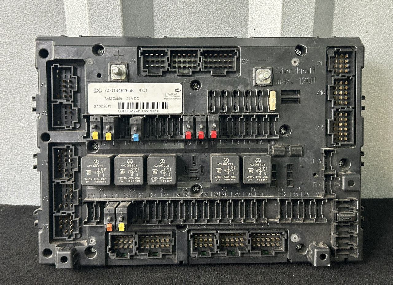 MERCEDES ACTROS MP4 A FUSE MODULE SAM - נתיך: תמונה 1 MERCEDES ACTROS MP4 A FUSE MODULE SAM - נתיך: תמונה 1