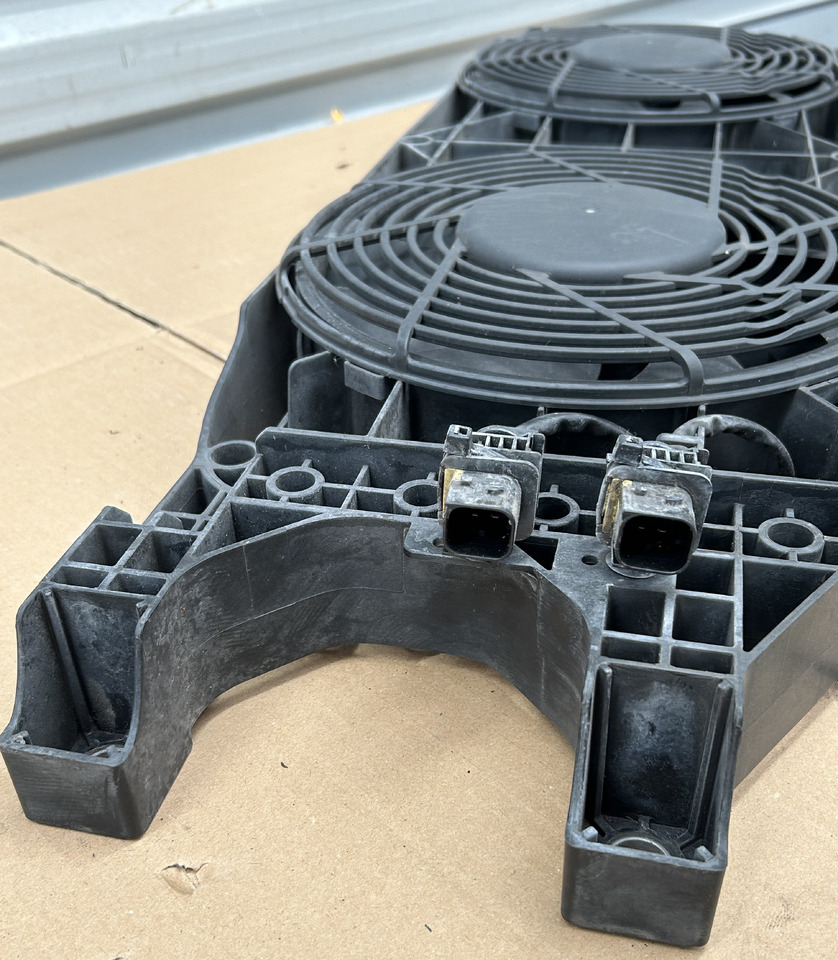 MERCEDES ACTROS MP4 Axial radiator fan - מאוורר עבור משאית: תמונה 4 MERCEDES ACTROS MP4 Axial radiator fan - מאוורר עבור משאית: תמונה 4