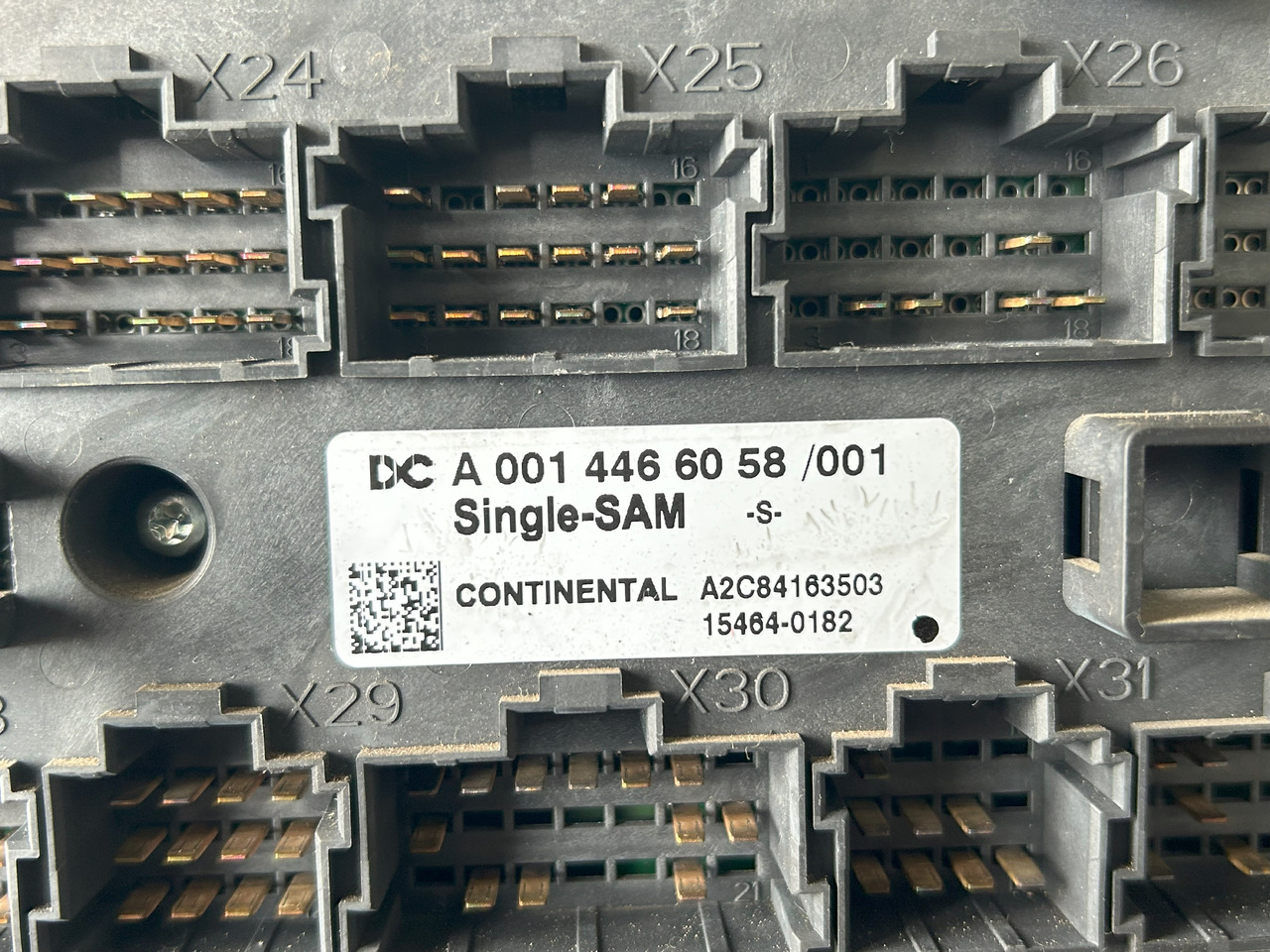 MERCEDES AROCS MP4 A FUSE MODULE SAM - נתיך: תמונה 2 MERCEDES AROCS MP4 A FUSE MODULE SAM - נתיך: תמונה 2