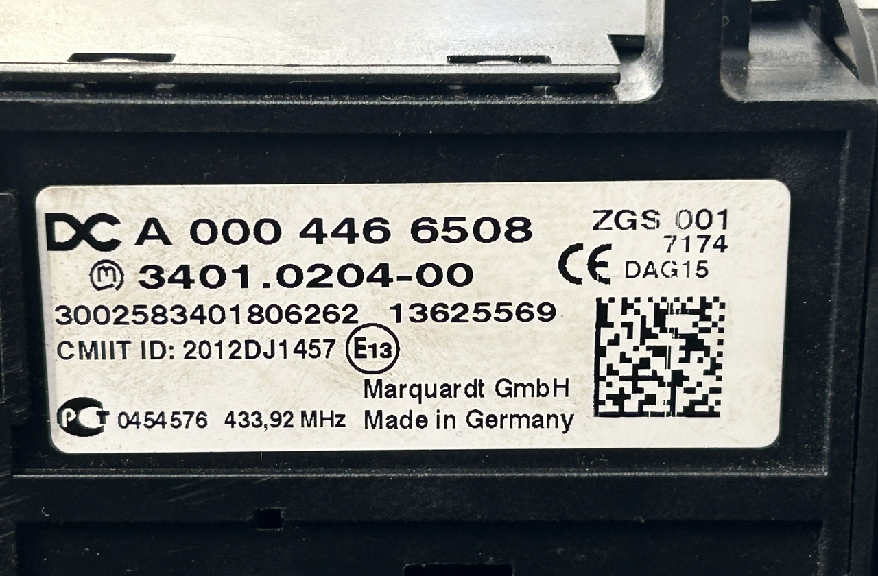 MERCEDES-BENZ ACTROS MP4 START/STOP IGNITION SWITCH - לוח מחוונים עבור משאית: תמונה 5 MERCEDES-BENZ ACTROS MP4 START/STOP IGNITION SWITCH - לוח מחוונים עבור משאית: תמונה 5