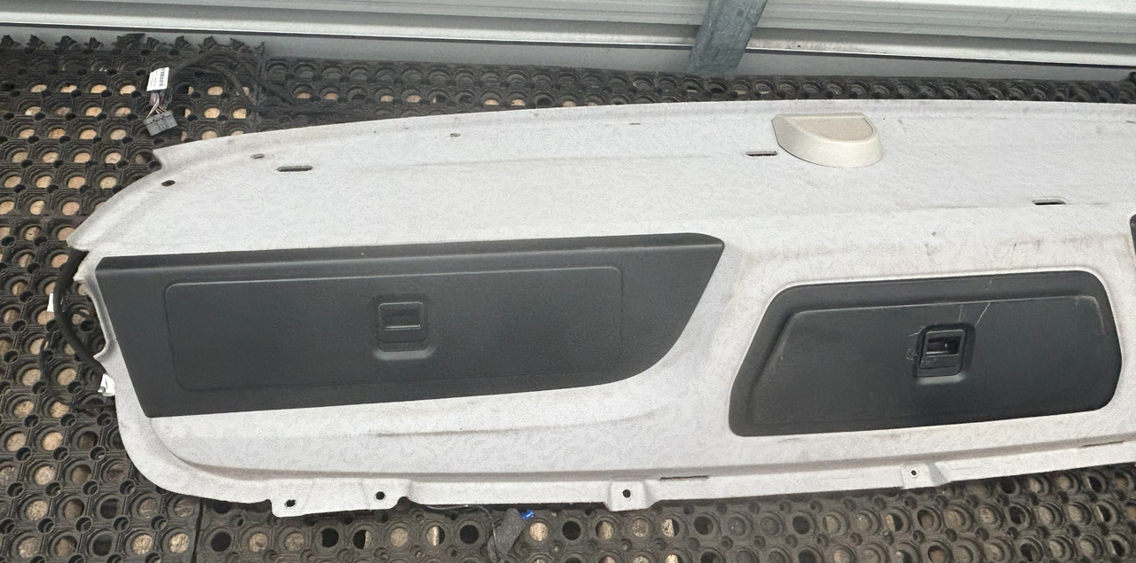 MERCEDES-BENZ UPPER COCKPIT STORAGE COMPARTMENTS SHELVES SHELF STORAGE COMPARTMENT L StreamSpace, 2.30 m - תא ופנים הרכב: תמונה 3 MERCEDES-BENZ UPPER COCKPIT STORAGE COMPARTMENTS SHELVES SHELF STORAGE COMPARTMENT L StreamSpace, 2.30 m - תא ופנים הרכב: תמונה 3