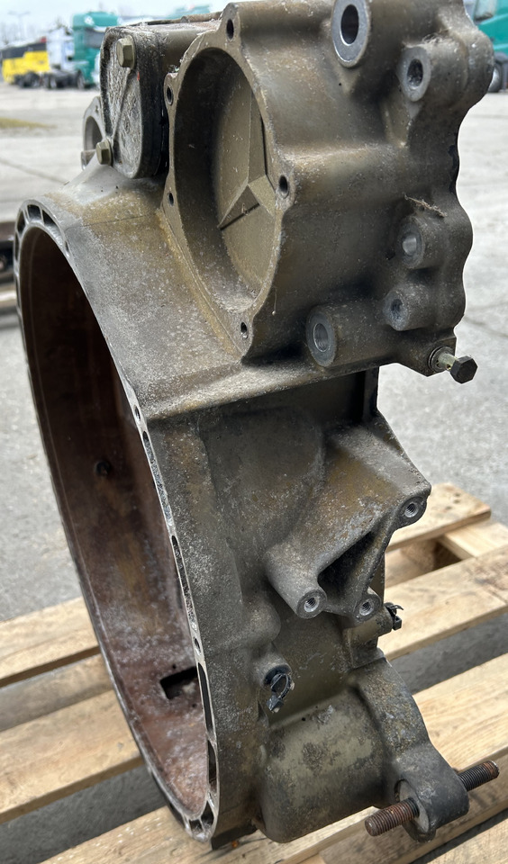 MERCEDES CLUTCH TIMING HOUSING ACTROS MP4 - גל זיזים: תמונה 5 MERCEDES CLUTCH TIMING HOUSING ACTROS MP4 - גל זיזים: תמונה 5