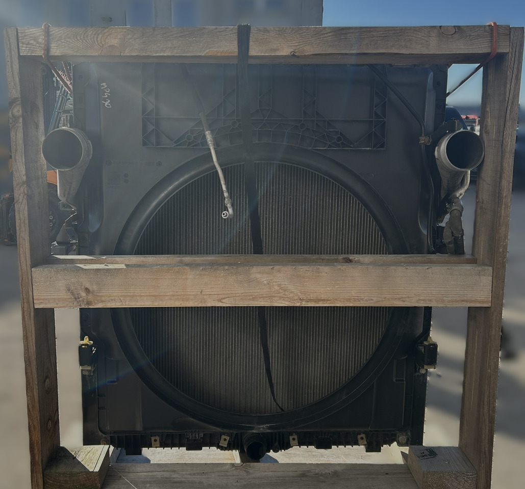 Mercedes ACTROS MP4 COOLERS SET - רדיאטור: תמונה 3 Mercedes ACTROS MP4 COOLERS SET - רדיאטור: תמונה 3