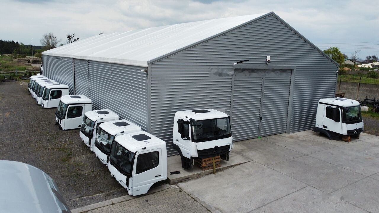 Mercedes-Benz M ClassicSpace Arocs for Mercedes-Benz ACTROS ANTOS AXOR M classic space 170mm Fahrerhaus - תא: תמונה 1 Mercedes-Benz M ClassicSpace Arocs for Mercedes-Benz ACTROS ANTOS AXOR M classic space 170mm Fahrerhaus - תא: תמונה 1