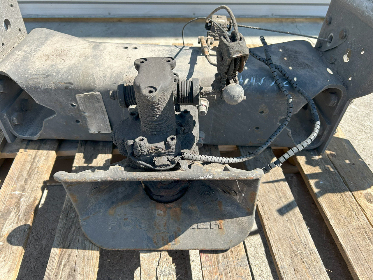 ROCKINGER ROCKINGER RO 50-G6 HOOK AUTOMATIC COUPLING - חלק אוניברסלי עבור משאית: תמונה 3 ROCKINGER ROCKINGER RO 50-G6 HOOK AUTOMATIC COUPLING - חלק אוניברסלי עבור משאית: תמונה 3