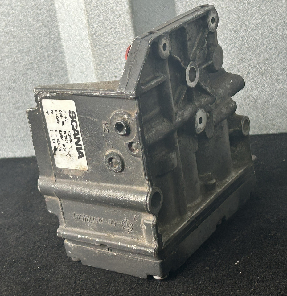 SCANIA Retarder Solenoid Valve - שסתום בלמים: תמונה 2 SCANIA Retarder Solenoid Valve - שסתום בלמים: תמונה 2