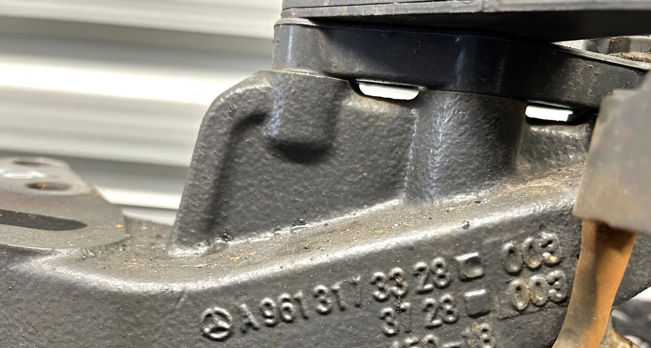 WSPORNIK MOCOWANIE ŁAPA ZACZEPU Mercedes-Benz ACTROS MP4 truck - מתלה עבור משאית: תמונה 2 WSPORNIK MOCOWANIE ŁAPA ZACZEPU Mercedes-Benz ACTROS MP4 truck - מתלה עבור משאית: תמונה 2