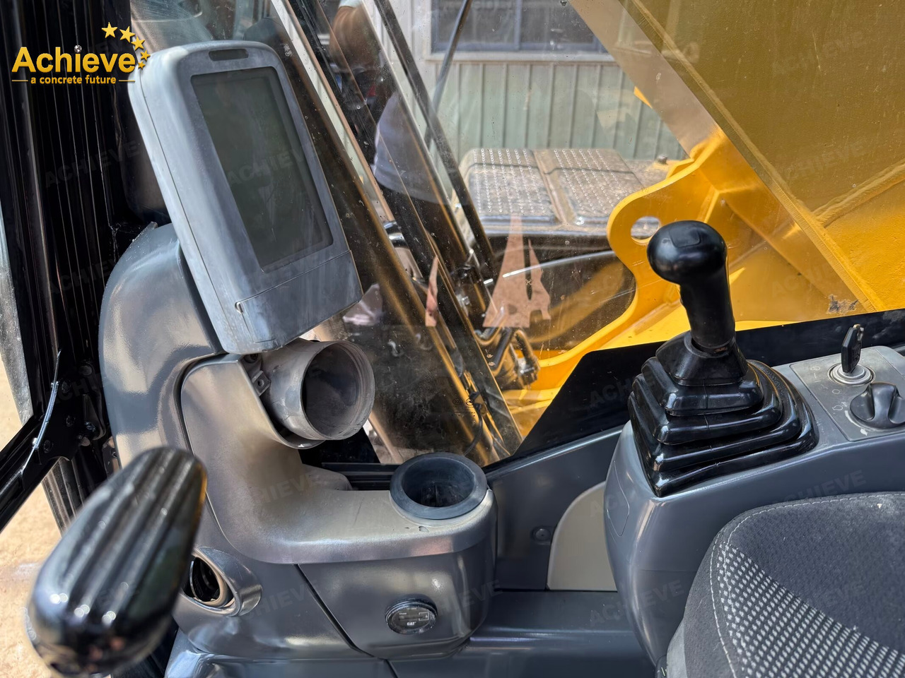 מחפר סורק CATERPILLAR 【ACHIEVE】TOP CONDITION!!! CAT 320D tracked excavator: תמונה 29