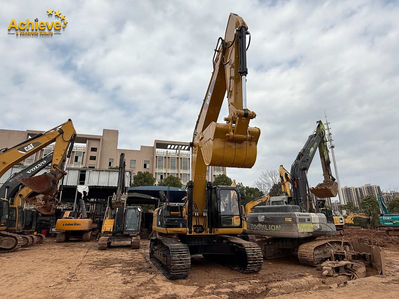 CATERPILLAR CAT 330D2 Refurbished 30TON C9ACERT 200Kw 1.4-2.0m³ 33750kg【ACHIEVE】 TOP CONDITION!!! - מחפר: תמונה 3 CATERPILLAR CAT 330D2 Refurbished 30TON C9ACERT 200Kw 1.4-2.0m³ 33750kg【ACHIEVE】 TOP CONDITION!!! - מחפר: תמונה 3