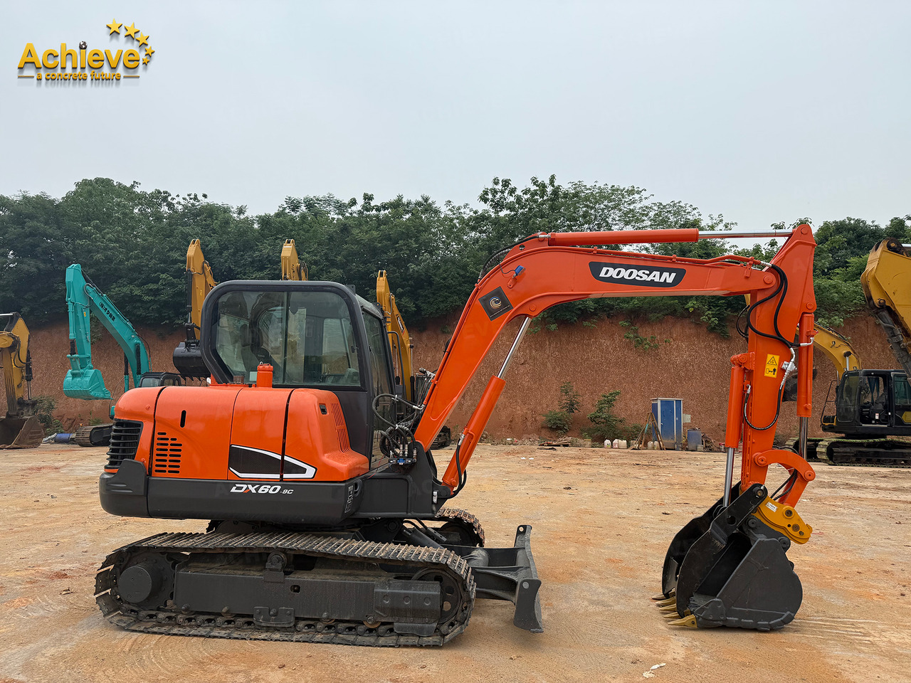 DOOSAN Diwanlun DX60-9 Excavator 38.9(52.1)/2100kW(HP) / rpm D24C 0.23m3 5700kg 4.2+2.8Ton 【ACHIEVE】 TOP CONDITION!!! - מחפר סורק: תמונה 4 DOOSAN Diwanlun DX60-9 Excavator 38.9(52.1)/2100kW(HP) / rpm D24C 0.23m3 5700kg 4.2+2.8Ton 【ACHIEVE】 TOP CONDITION!!! - מחפר סורק: תמונה 4