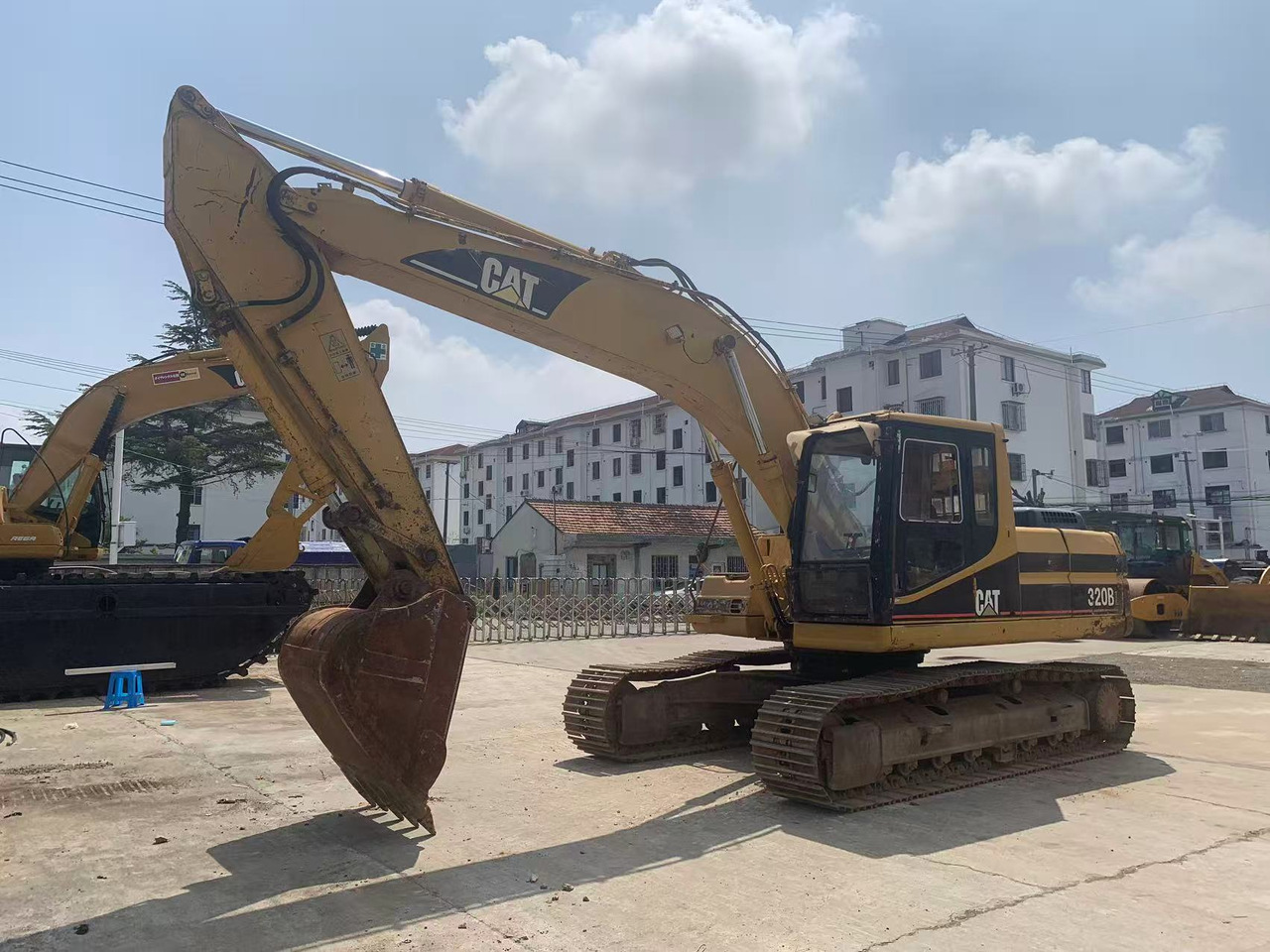 CATERPILLAR 320BL, 320CL Original Condition Used Excavator - מחפר סורק: תמונה 2 CATERPILLAR 320BL, 320CL Original Condition Used Excavator - מחפר סורק: תמונה 2