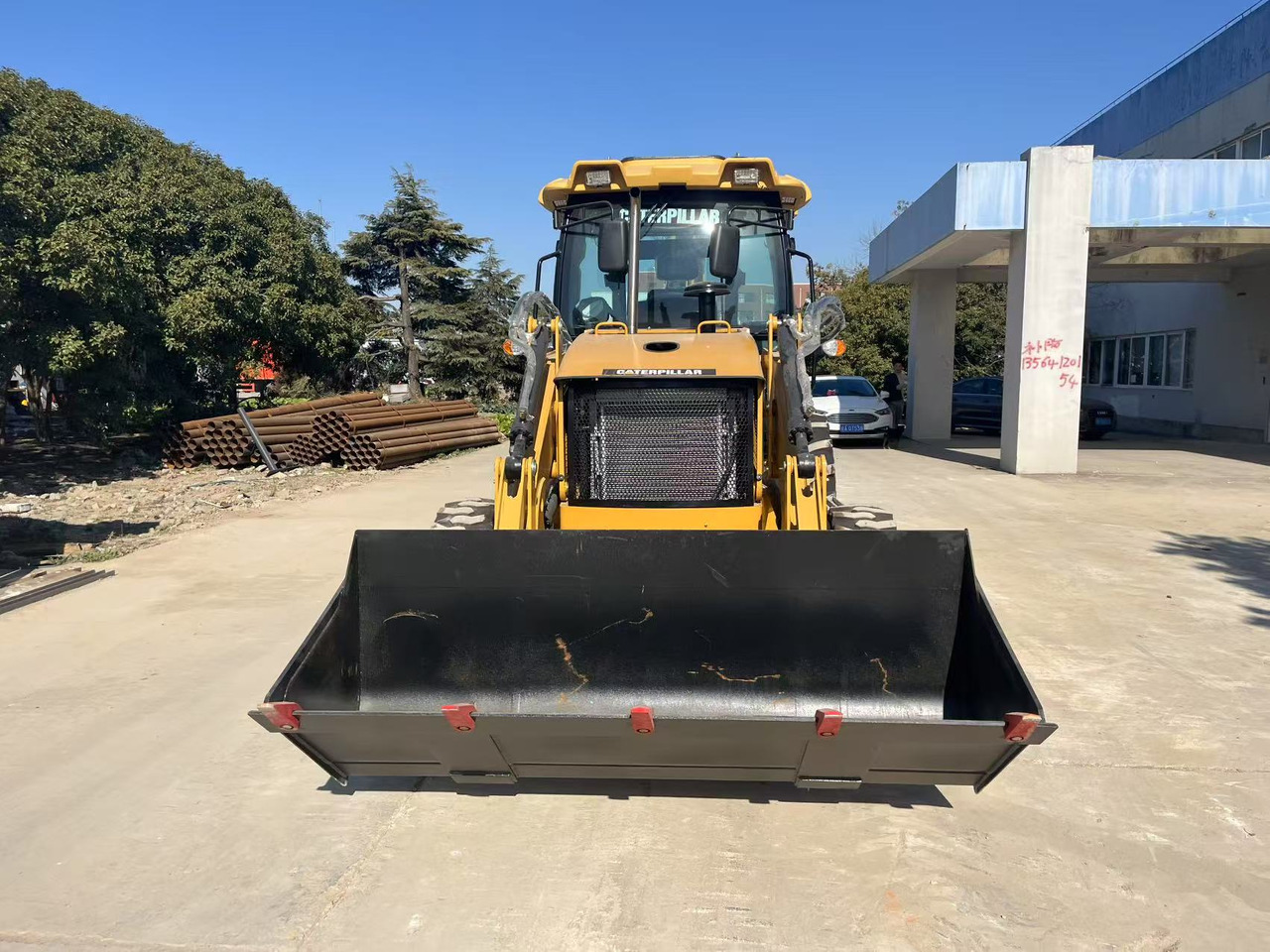 CATERPILLAR New Backhoe Loader Caterpillar Made in China CAT 416F for Sale - מחפרון: תמונה 2 CATERPILLAR New Backhoe Loader Caterpillar Made in China CAT 416F for Sale - מחפרון: תמונה 2