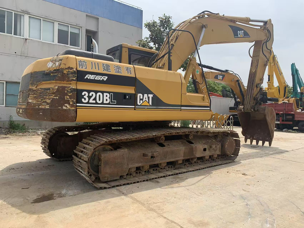CATERPILLAR Used Excavator 320B, 320BL Japan Origin Construction Machine - מחפר סורק: תמונה 5 CATERPILLAR Used Excavator 320B, 320BL Japan Origin Construction Machine - מחפר סורק: תמונה 5