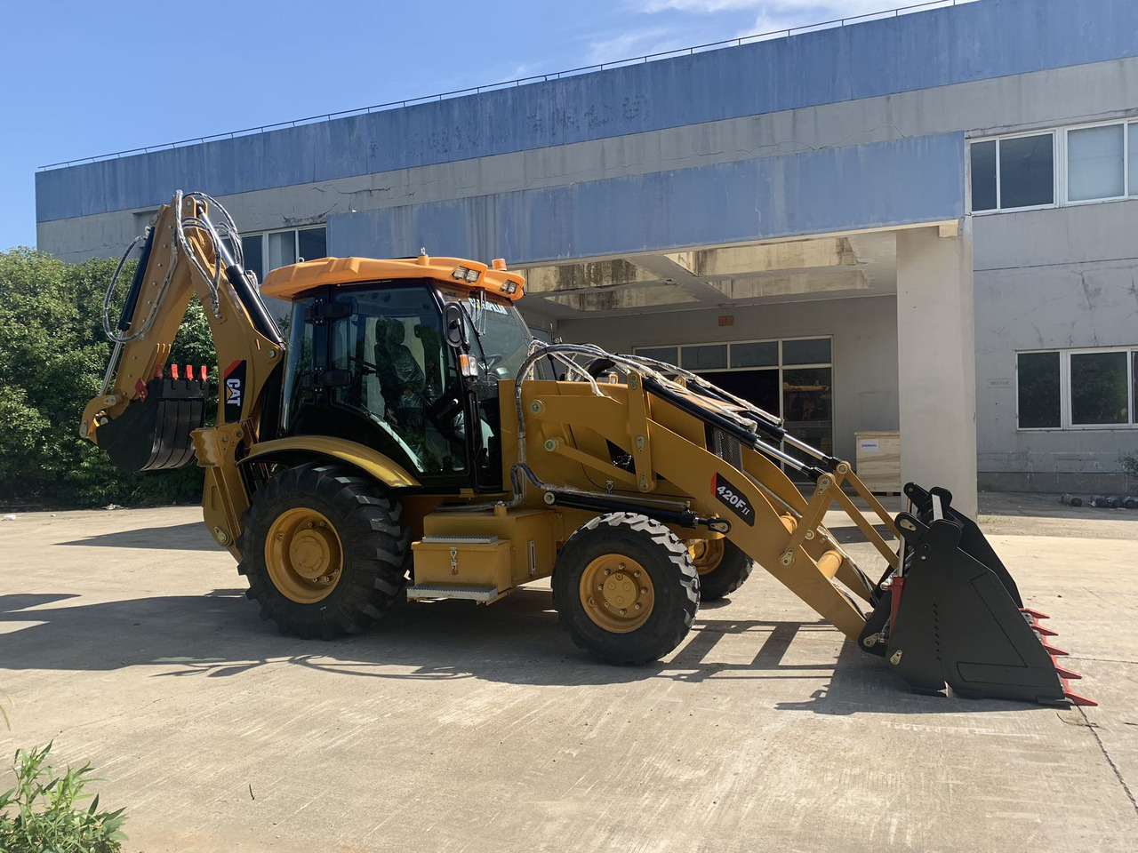 Caterpillar 420, 416 Backhoe Loader Brand New Condition - מחפרון: תמונה 2 Caterpillar 420, 416 Backhoe Loader Brand New Condition - מחפרון: תמונה 2