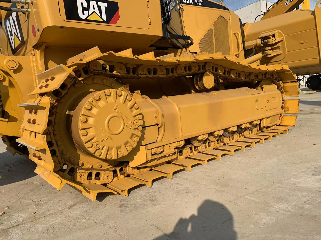 Caterpillar Bulldozer CAT D5G, D5K Good Price Japan Origin Tractor - דחפור: תמונה 5 Caterpillar Bulldozer CAT D5G, D5K Good Price Japan Origin Tractor - דחפור: תמונה 5