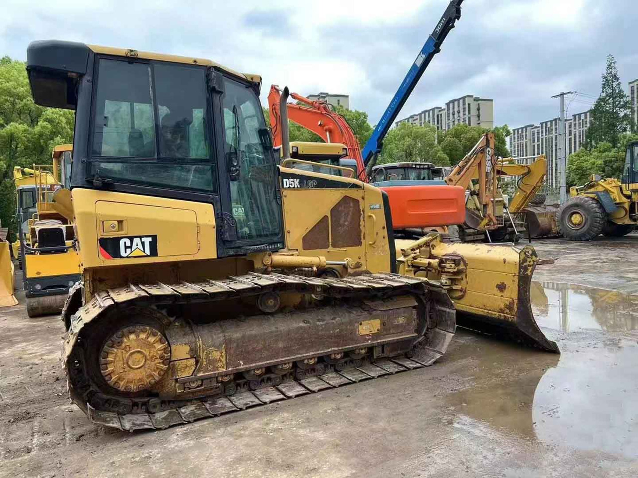 Caterpillar Bulldozer Used Condition CAT D5K LGP Original Color - דחפור: תמונה 2 Caterpillar Bulldozer Used Condition CAT D5K LGP Original Color - דחפור: תמונה 2