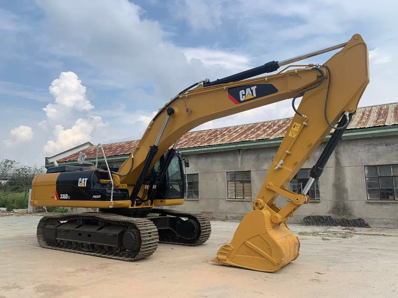 Caterpillar Heavy Excavator 36 ton Mining Machine CAT 336D, 336D2 - מחפר סורק: תמונה 1 Caterpillar Heavy Excavator 36 ton Mining Machine CAT 336D, 336D2 - מחפר סורק: תמונה 1