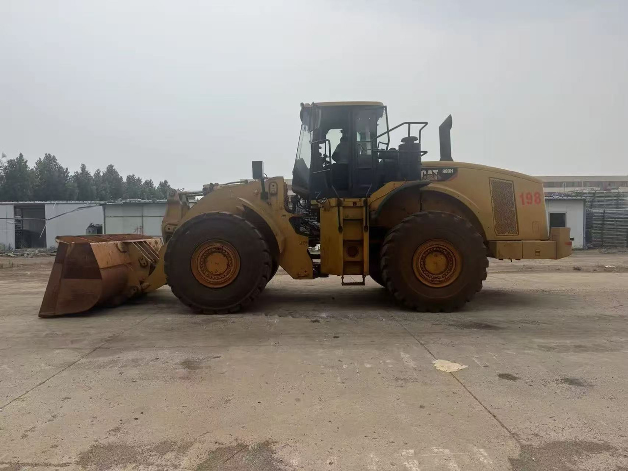 Caterpillar Secondhand Payloader CAT 988H - מעמיס גלגלים: תמונה 1 Caterpillar Secondhand Payloader CAT 988H - מעמיס גלגלים: תמונה 1