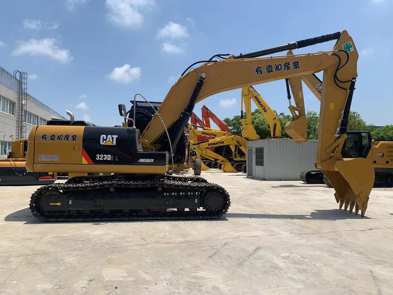 Caterpillar Tracked Excavator CAT 323D, 323D2 for Bolivia - מחפר סורק: תמונה 1 Caterpillar Tracked Excavator CAT 323D, 323D2 for Bolivia - מחפר סורק: תמונה 1