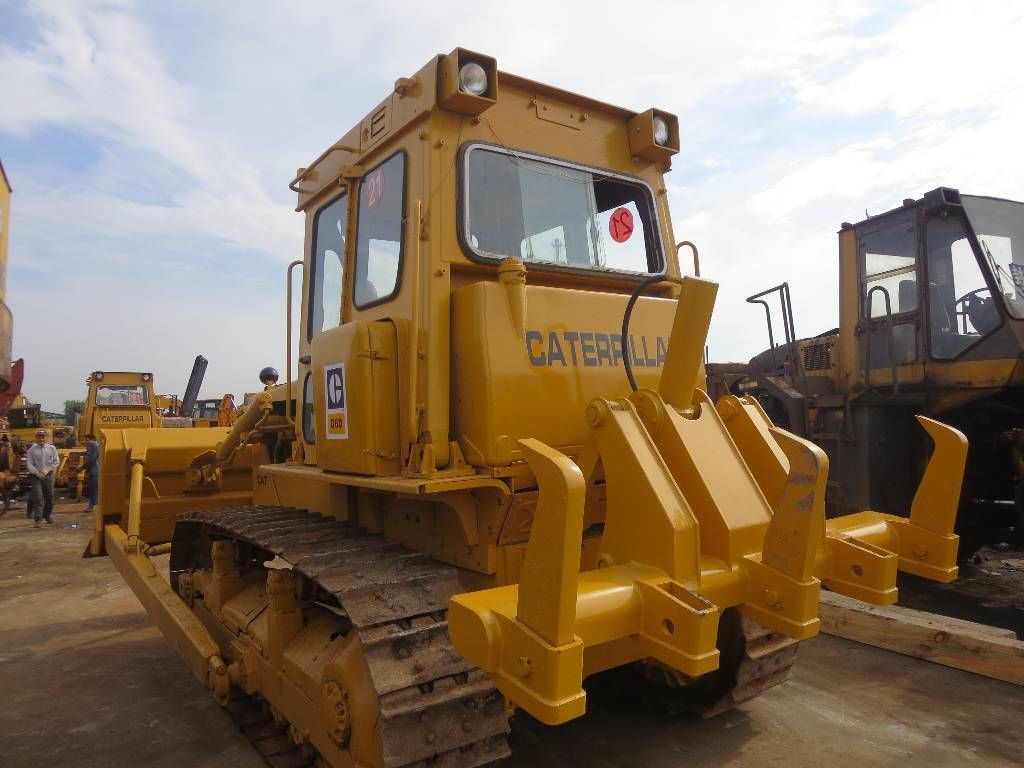 Caterpillar Tracked Tractor CAT D6D Secondhand Bulldozer Japan Origin - דחפור: תמונה 4 Caterpillar Tracked Tractor CAT D6D Secondhand Bulldozer Japan Origin - דחפור: תמונה 4